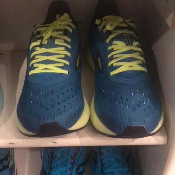 Meet your Posher, Robert - Picture 6 of 17